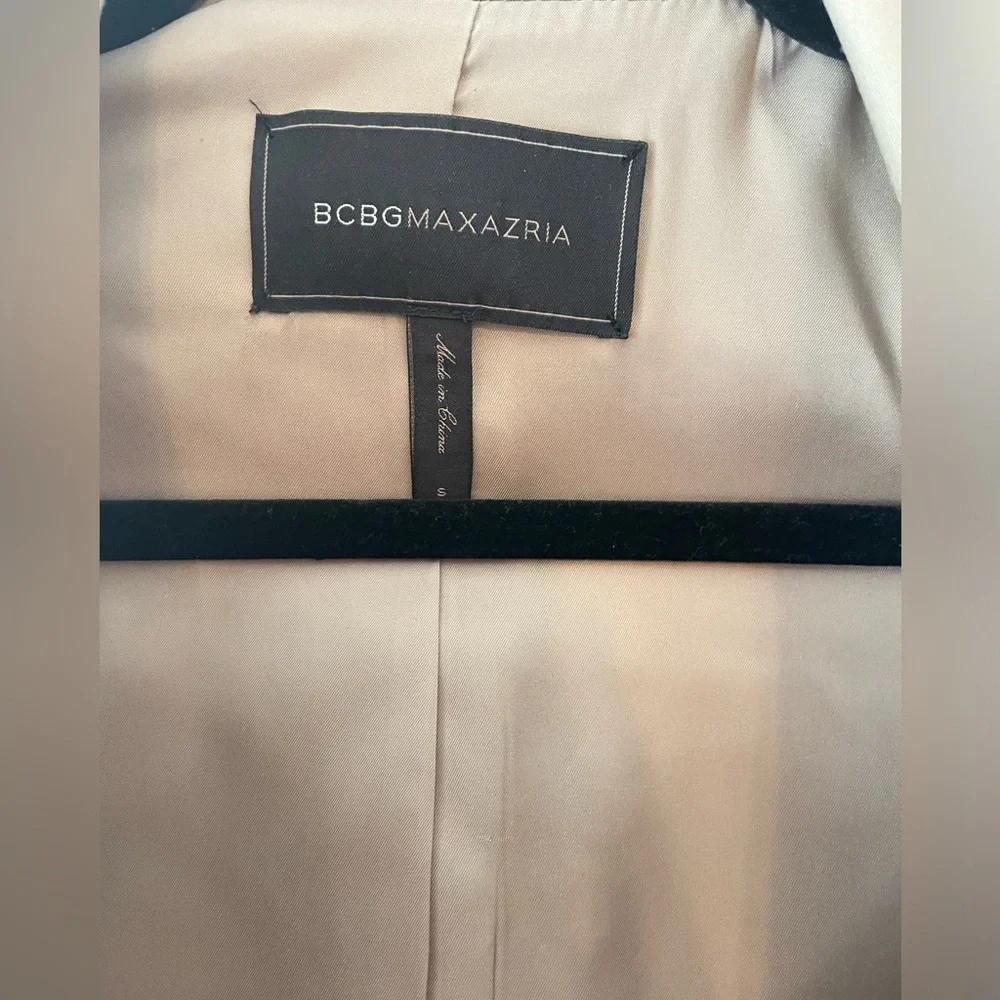 BCBG MaxAzria Tan Blazer - Picture 2 of 5